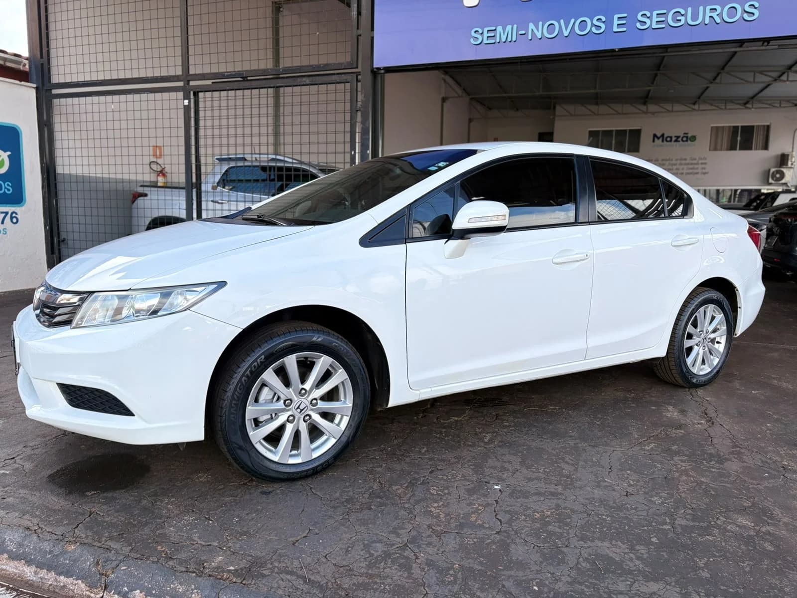 Honda Civic 1.8 Sed. LXL/ LXL SE Flex 16V Automático. - Foto 2